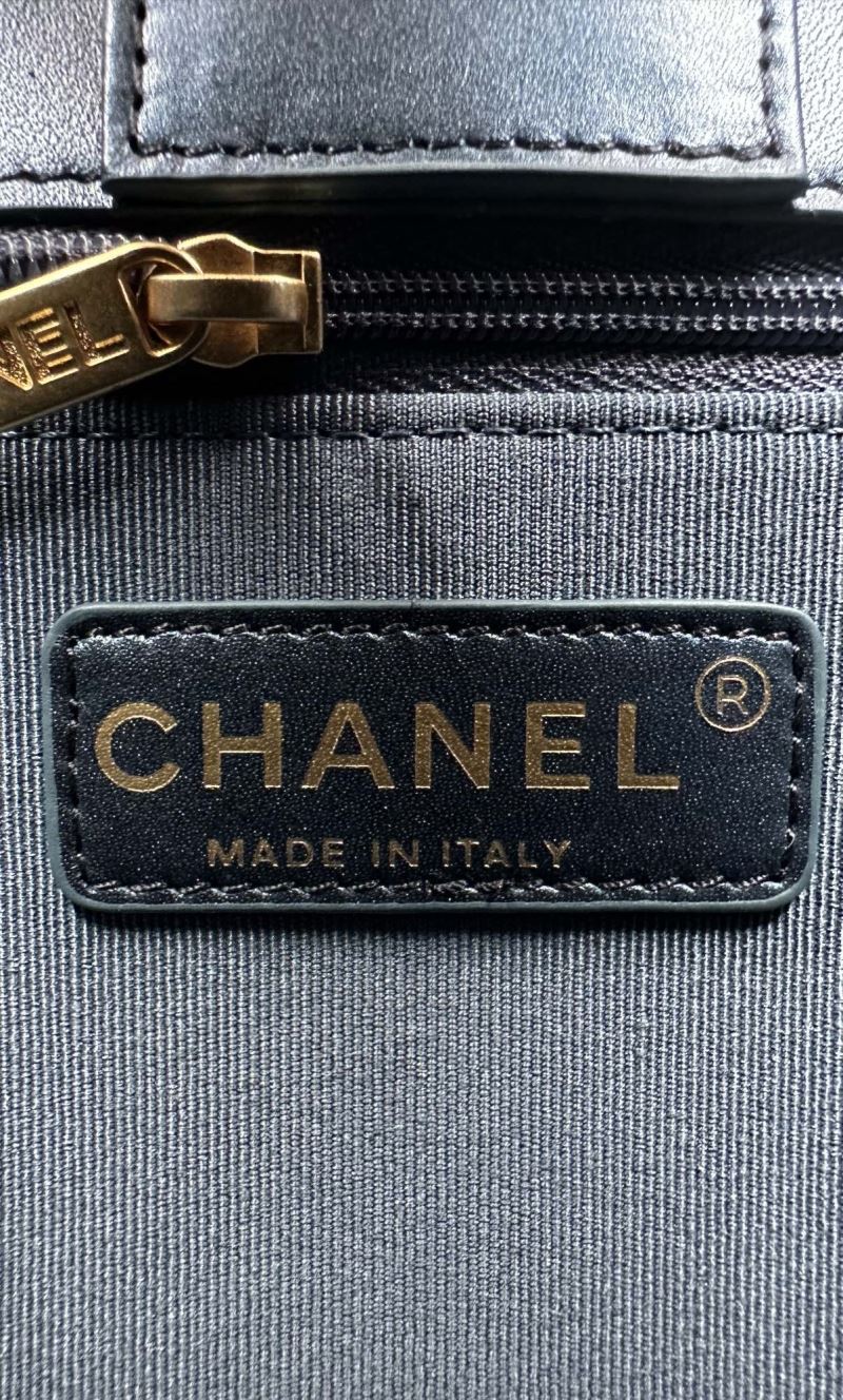 Ch**el hobo bags